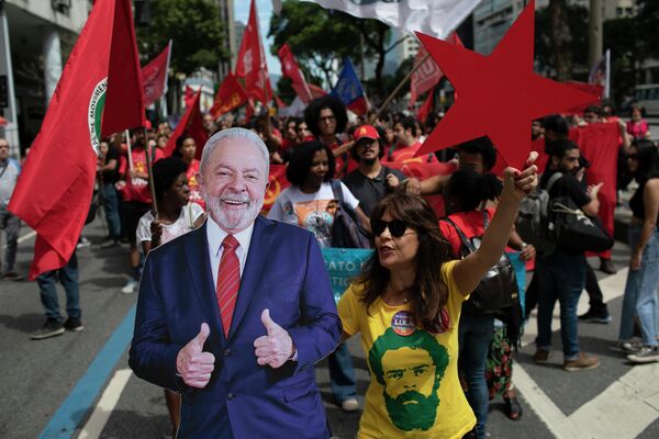 Apoiadores do ex-presidente Lula celebram o Dia da Independência, Rio de Janeiro, 7 de setembro de 2022 - Sputnik Brasil