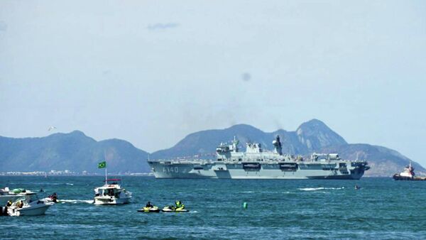 Embarcação da Marinha do Brasil participa de evento militar em comemoração ao bicentenário da Independência do Brasil, em Copacabana, Rio de Janeiro, 7 de setembro de 2022 - Sputnik Brasil