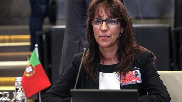 Helena Carreiras, ministra da Defesa portuguesa, participa de encontro de ministros da Defesa de Estados-membros da OTAN na sede da aliança militar em Bruxelas, Bélgica, 16 de junho de 2022 - Sputnik Brasil