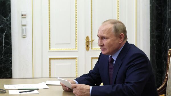 Presidente russo, Vladimir Putin, durante uma reunião sobre os assuntos econômicos em 12 de setembro de 2022 - Sputnik Brasil