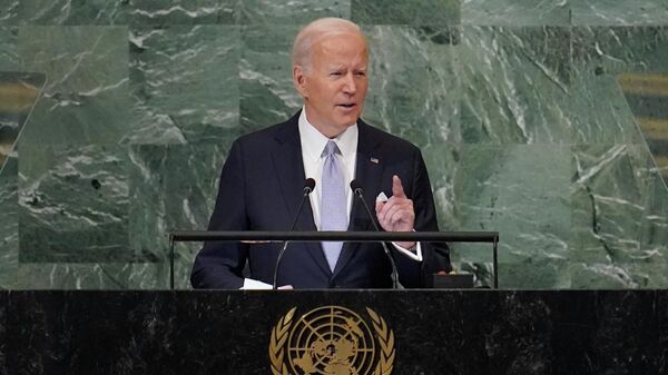 O presidente Joe Biden discursa na 77ª sessão da Assembleia Geral das Nações Unidas, em 21 de setembro de 2022 - Sputnik Brasil