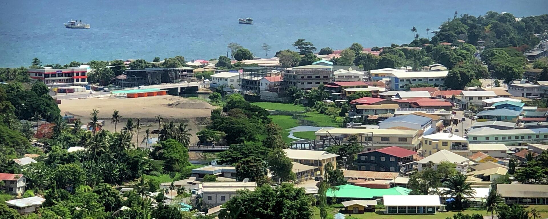 Navios atracados no mar em Honiara, capital das Ilhas Salomão, 24 de novembro de 2018 - Sputnik Brasil, 1920, 28.09.2022