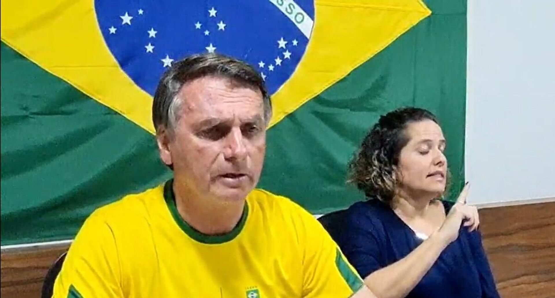 Jair Bolsonaro durante sua live de encerramento da campanha do primeiro turno. 1º de outubro de 2022. - Sputnik Brasil, 1920, 02.10.2022