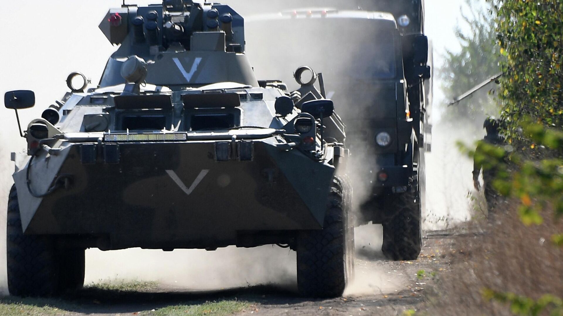 BTR-82A e BTR-4 estão entre os dez melhores transportadores de