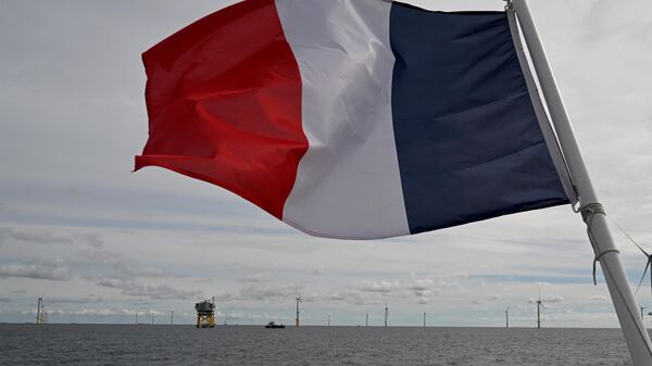 Turbinas eólicas são fotografadas no primeiro parque eólico offshore francês na costa de La Turballe, oeste da França, 30 de setembro de 2022 - Sputnik Brasil