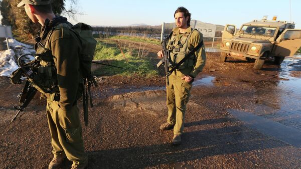 
Tropas israelenses patrulham o setor ocupado por Israel nas Colinas de Golã (foto de arquivo) - Sputnik Brasil