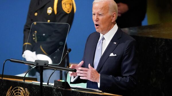 O presidente Joe Biden discursa na 77ª sessão da Assembleia Geral das Nações Unidas, 21 de setembro de 2022 - Sputnik Brasil