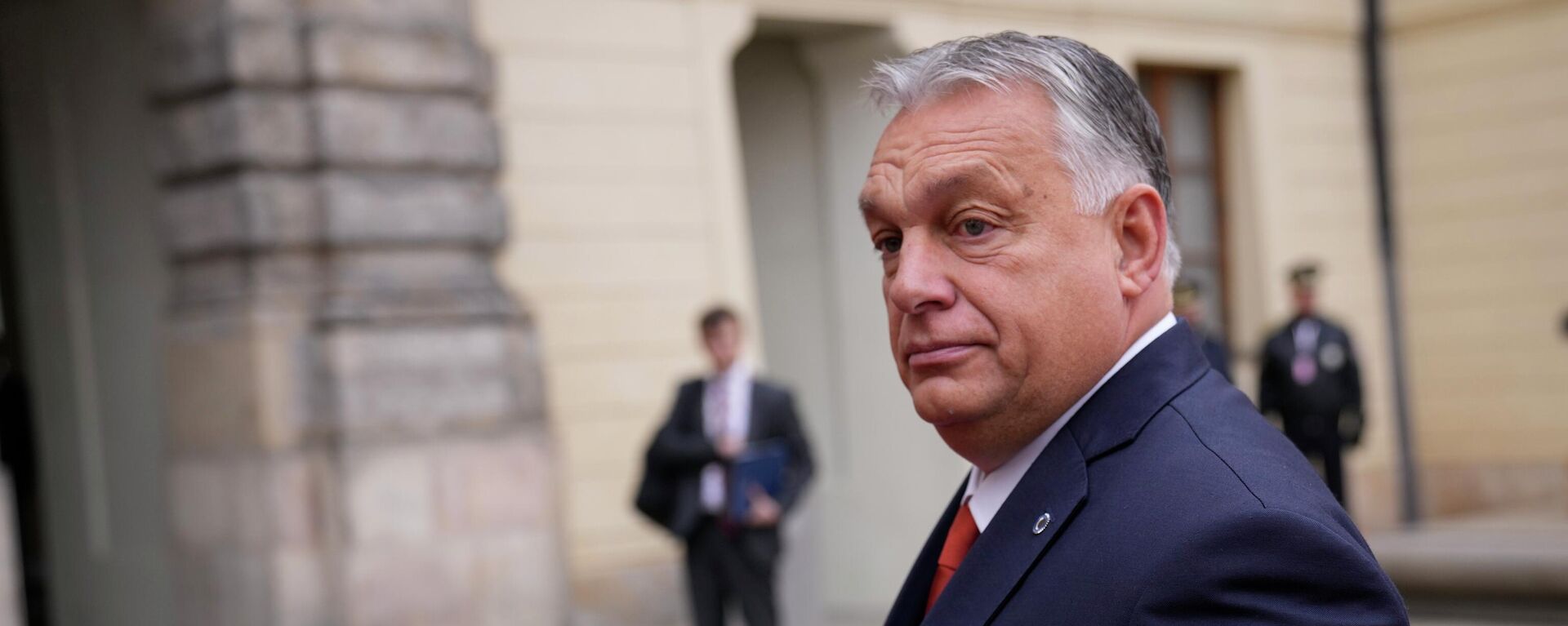 Viktor Orbán, primeiro-ministro da Hungria, chega à cúpula da União Europeia no Castelo de Praga, na República Tcheca, em 7 de outubro de 2022 - Sputnik Brasil, 1920, 13.10.2022