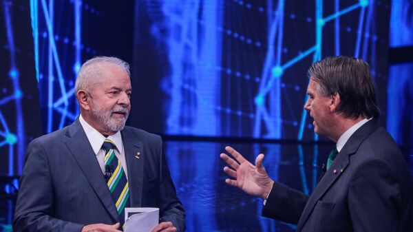 Lula da Silva e Jair Bolsonaro participam do debate presidencial promovido pela TV Bandeirantes. São Paulo, 16 de outubro de 2022. - Sputnik Brasil