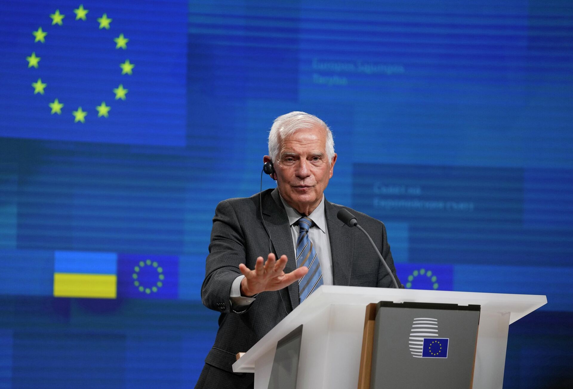 O chefe de política externa da União Europeia (UE), Josep Borrell, durante entrevista coletiva no fim do Conselho de Associação UE-Ucrânia, no Conselho Europeu. Bruxelas, Bélgica, 5 de setembro de 2022 - Sputnik Brasil, 1920, 26.01.2023