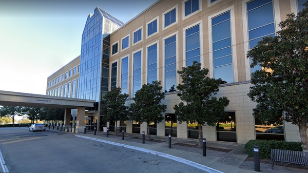 Fachada do Methodist Dallas Medical Center, centro médico localizado em Dallas, no Texas - Sputnik Brasil