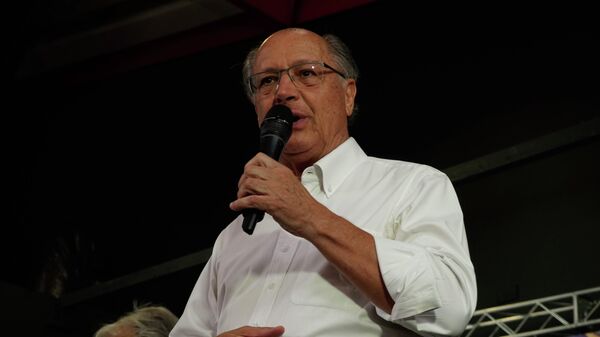 O então candidato a vice-presidente do Brasil Geraldo Alckmin (PSB) participa de coletiva de imprensa da campanha de Luiz Inácio Lula da Silva (PT). São Paulo, 29 de outubro de 2022 - Sputnik Brasil