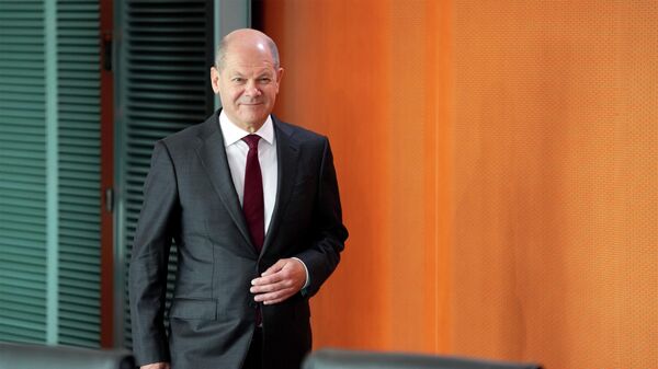 O chanceler alemão Olaf Scholz chega para a reunião semanal do gabinete na Chancelaria em Berlim, Alemanha, 2 de novembro de 2022 - Sputnik Brasil