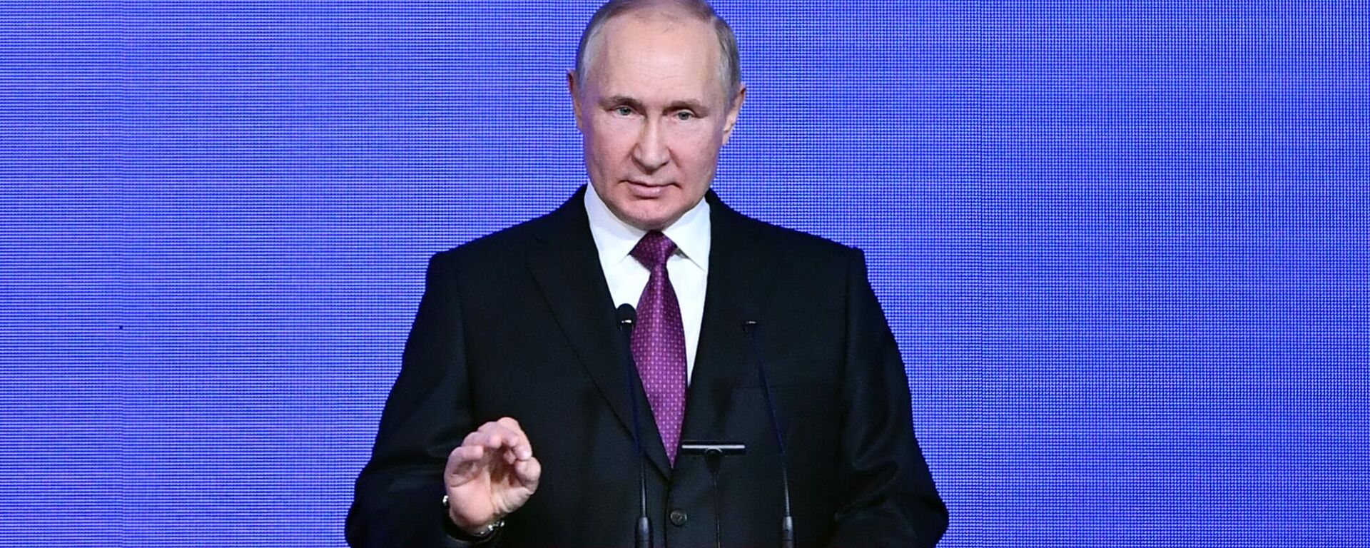 Vladimir Putin, presidente russo, em uma reunião para comemorar o décimo aniversário do restabelecimento das Sociedades Histórica e Histórico-Militar da Rússia, 4 de novembro de 2022. - Sputnik Brasil, 1920, 04.11.2022