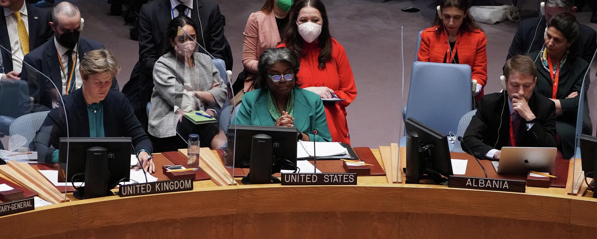 Linda Thomas-Greenfield, embaixadora dos EUA nas Nações Unidas, fala durante uma reunião de emergência do Conselho de Segurança da ONU em 17 de março de 2022 - Sputnik Brasil, 1920, 04.11.2022