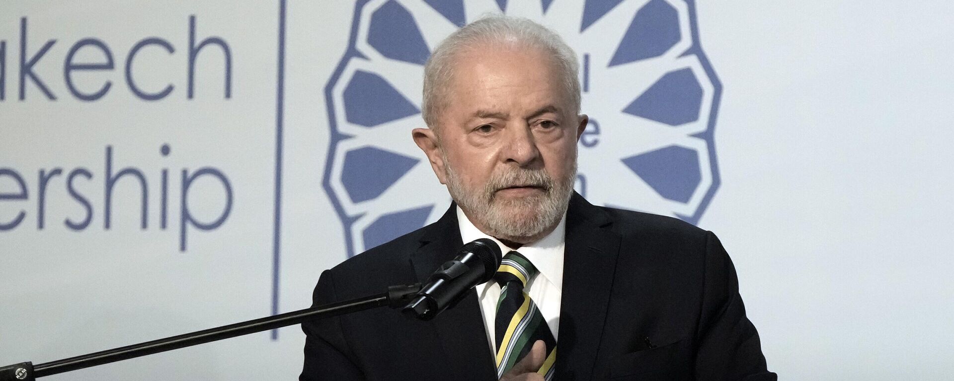 O presidente eleito do Brasil, Luiz Inácio Lula da Silva, fala na COP27, a cúpula do clima das Nações Unidas, em 16 de novembro de 2022, em Sharm el-Sheikh, no Egito - Sputnik Brasil, 1920, 18.11.2022
