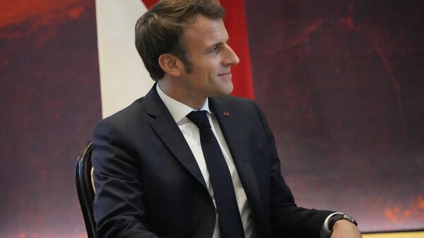 O presidente francês, Emmanuel Macron, durante sua reunião com o presidente da Indonésia, Joko Widodo, na cúpula dos líderes do G20 em Nusa Dua, Bali. Indonésia, 15 de novembro de 2022 - Sputnik Brasil
