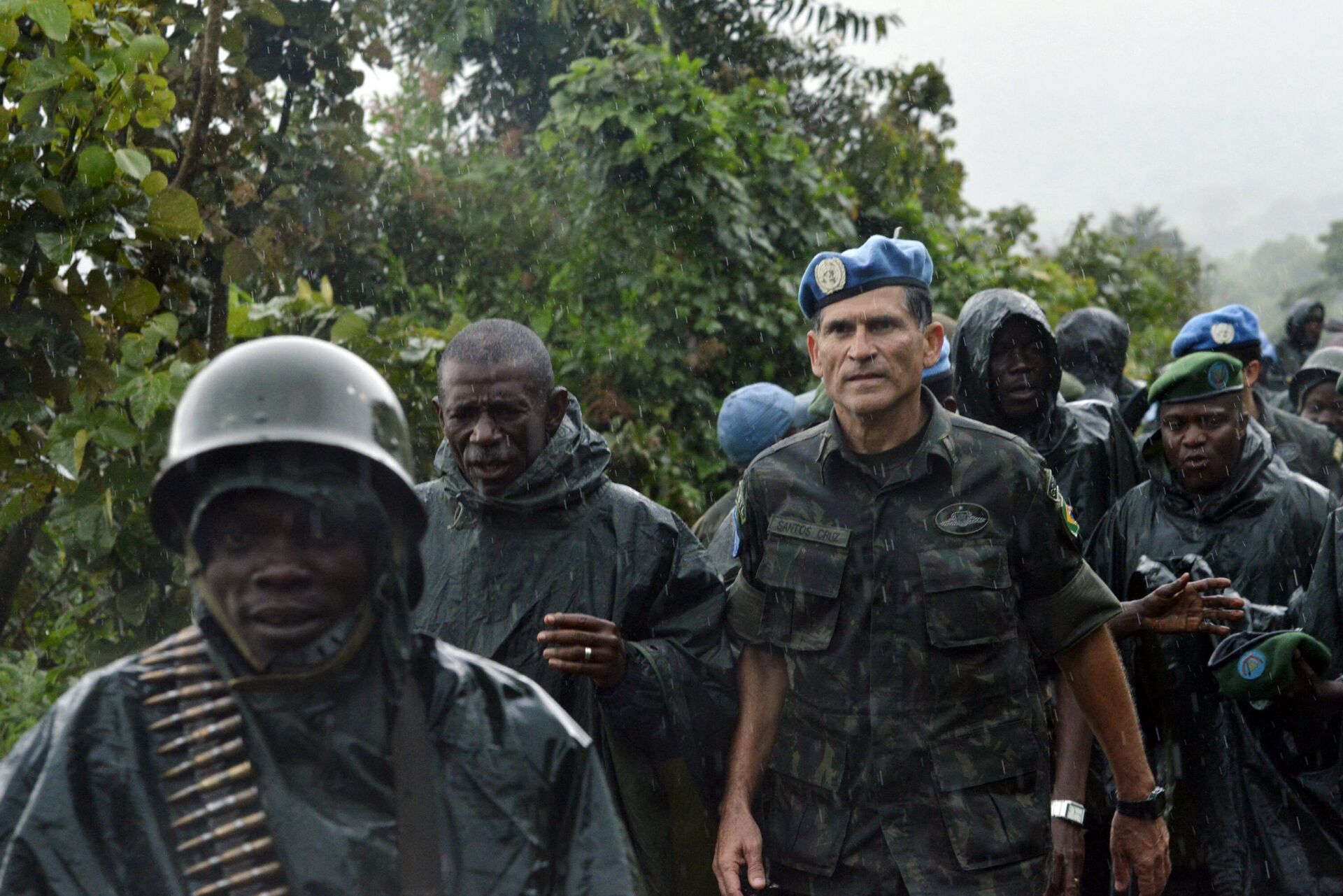 General Carlos Alberto Dos Santos durante participação na Missão das Nações Unidas na República Democrática do Congo (MONUSCO), 5 de novembro de 2013 - Sputnik Brasil, 1920, 17.11.2022