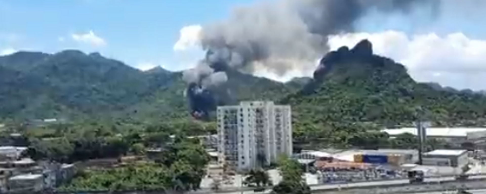 Incêndio atinge área dos Estúdios Globo, no Rio de Janeiro, em 18 de novembro de 2022 - Sputnik Brasil, 1920, 18.11.2022