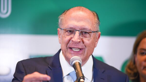 O vice-presidente eleito, Geraldo Alckmin (PSB), durante coletiva de imprensa em que anunciou os novos nomes do gabinete de transição, em Brasília (DF), em 22 de novembro de 2022 (foto de arquivo) - Sputnik Brasil