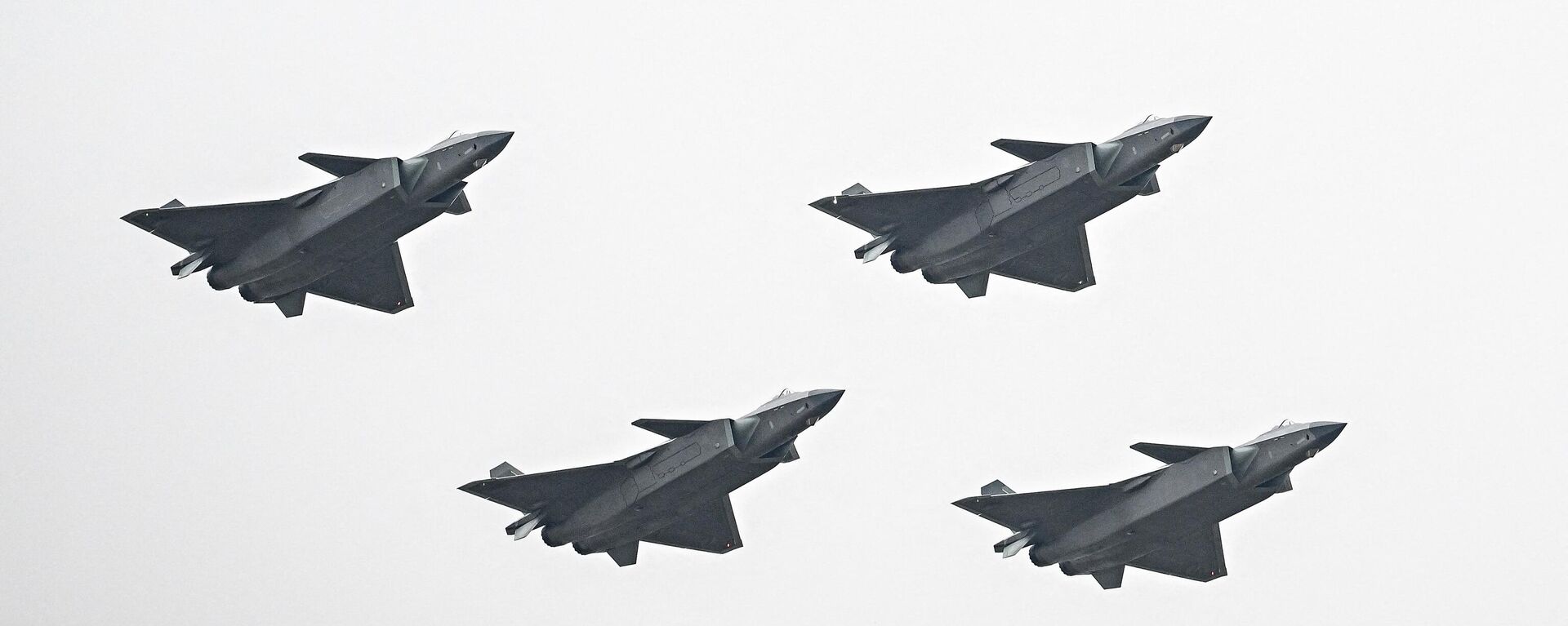 Caças J-20 do Exército de Libertação Popular (ELP) chinês durante Show Aéreo da China 2022 em Zhuhai, província de Guangdong, 8 de novembro de 2022 - Sputnik Brasil, 1920, 30.11.2022