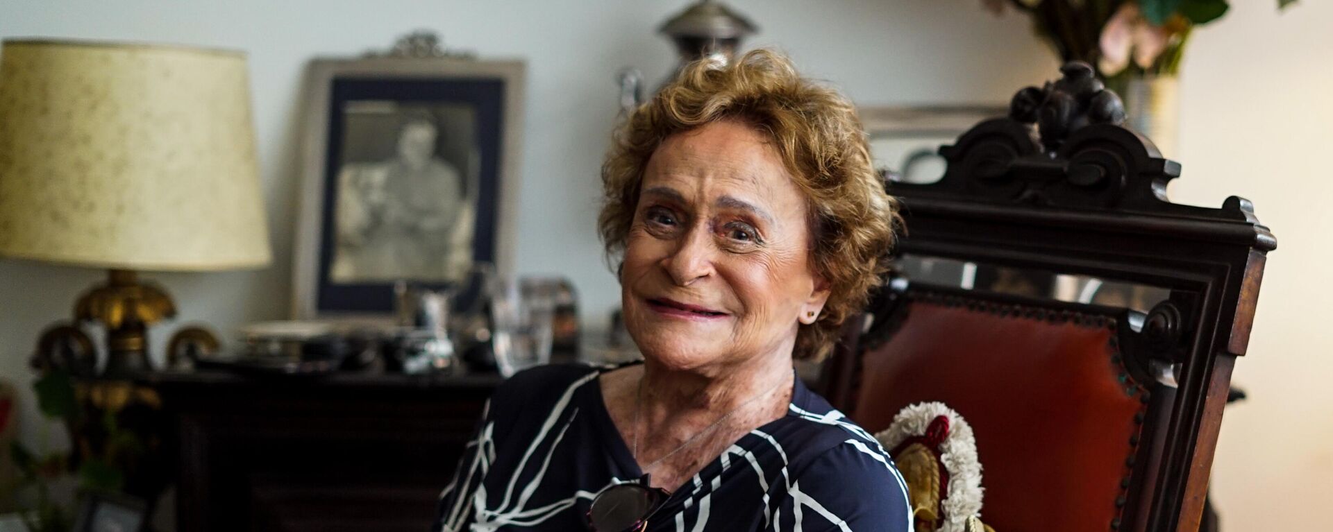 A bailarina Tatiana Leskova, aos 99 anos, em sua casa durante entrevista à Sputnik Brasil. Rio de Janeiro, 1º de dezembro de 2022 - Sputnik Brasil, 1920, 06.12.2022