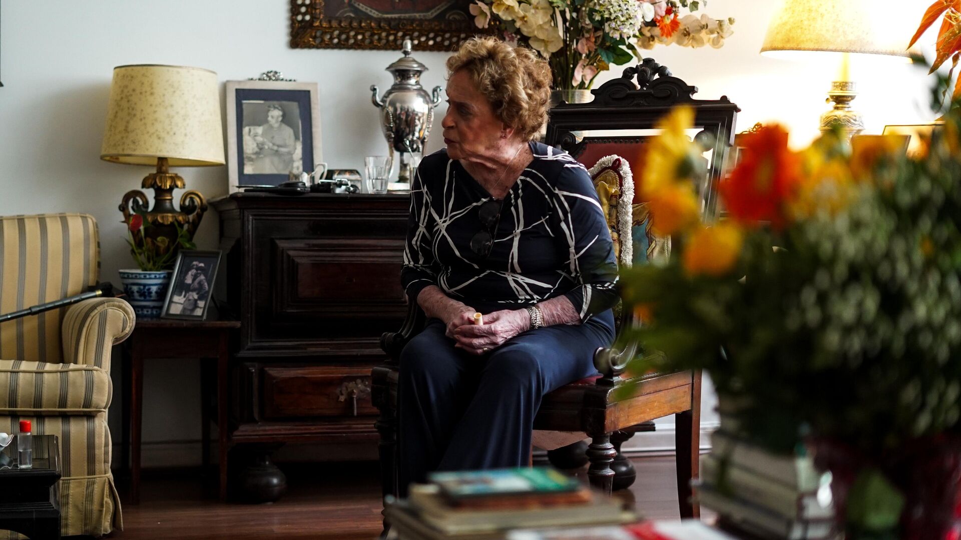 A bailarina Tatiana Leskova, aos 99 anos, em sua casa durante entrevista à Sputnik Brasil. Rio de Janeiro, 1º de dezembro de 2022 - Sputnik Brasil, 1920, 05.12.2022