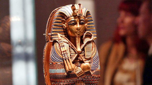 Miniatura do sarcófago do faraó egípcio Tutancâmon (imagem de arquivo) - Sputnik Brasil