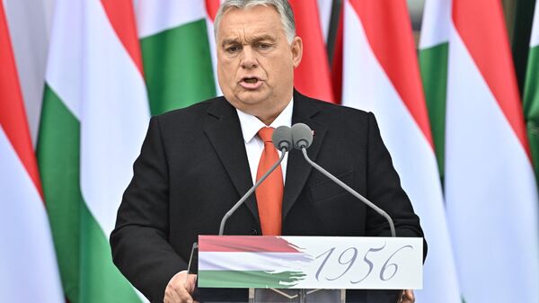 Viktor Orbán, primeiro-ministro húngaro, dá discurso na Casa Mindszethyneum, Zalaegerszeg, Hungria, 23 de outubro de 2022 - Sputnik Brasil