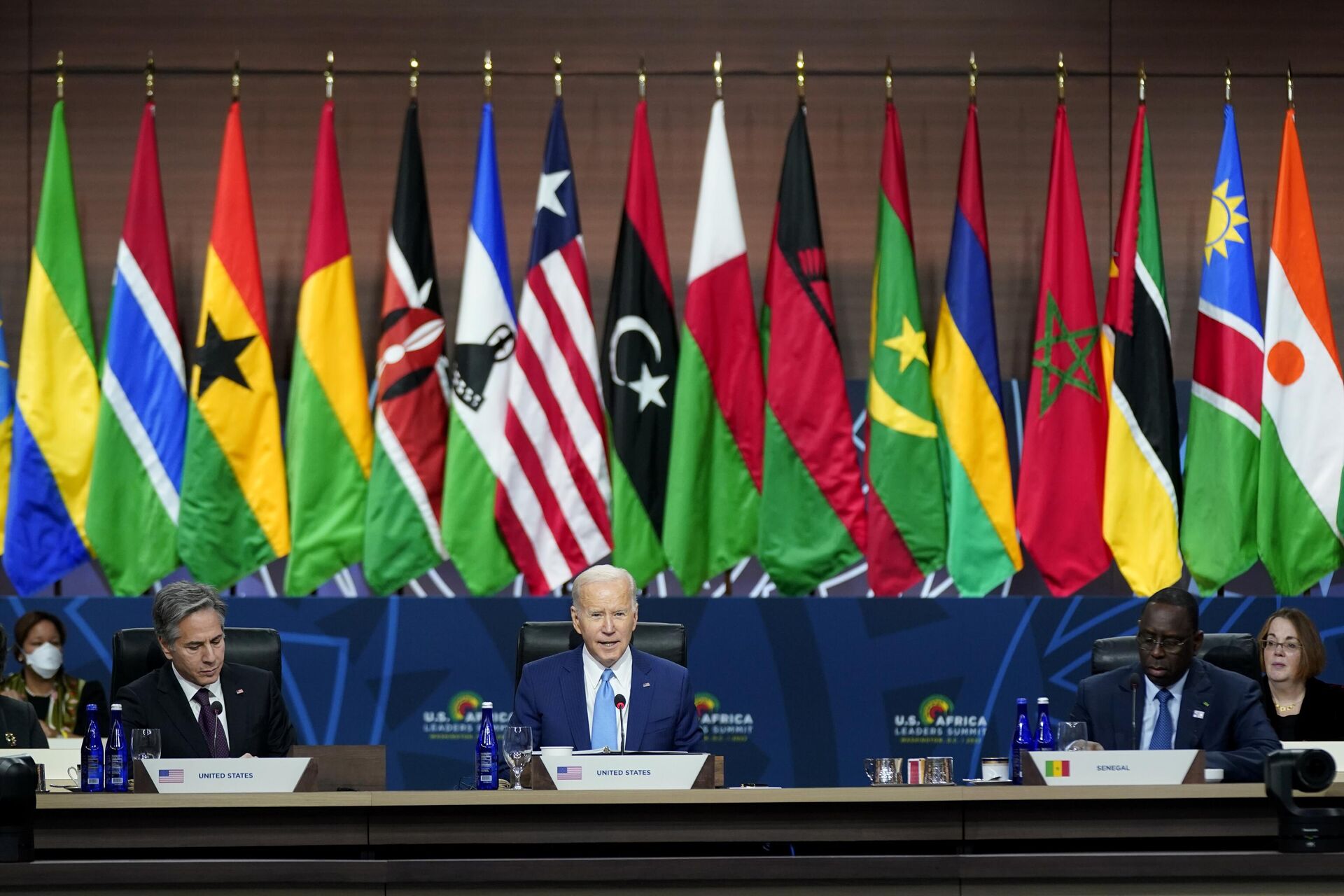 Durante a Cúpula de Líderes EUA–África, o presidente dos Estados Unidos, Joe Biden (ao centro), fala sobre parceria na Agenda 2063, da União Africana. Washington, EUA, 15 de dezembro de 2022 - Sputnik Brasil, 1920, 27.01.2023