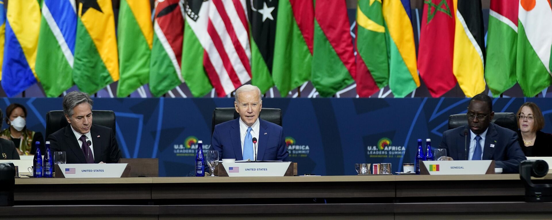 Durante a Cúpula de Líderes EUA–África, o presidente dos Estados Unidos, Joe Biden (ao centro), fala sobre parceria na Agenda 2063, da União Africana. Washington, EUA, 15 de dezembro de 2022 - Sputnik Brasil, 1920, 28.12.2022