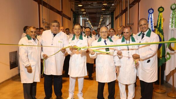 Cientistas da Indústrias Nucleares do Brasil S.A. (INB) inauguram a décima cascata de ultracentrífugas em Resende (RJ), em 25 de novembro de 2022 - Sputnik Brasil