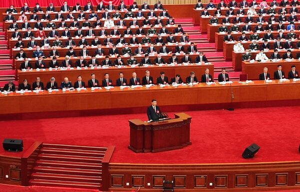 Presidente da China e secretário-geral do Partido Comunista chinês, Xi Jinping, durante abertura do 20º Congresso, que determinou uma política abrangente para o país durante os próximos cinco anos. - Sputnik Brasil