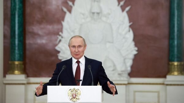 Vladimir Putin, presidente da Rússia, durante coletiva de imprensa após a conclusão do Conselho Estatal, 22 de dezembro de 2022 - Sputnik Brasil
