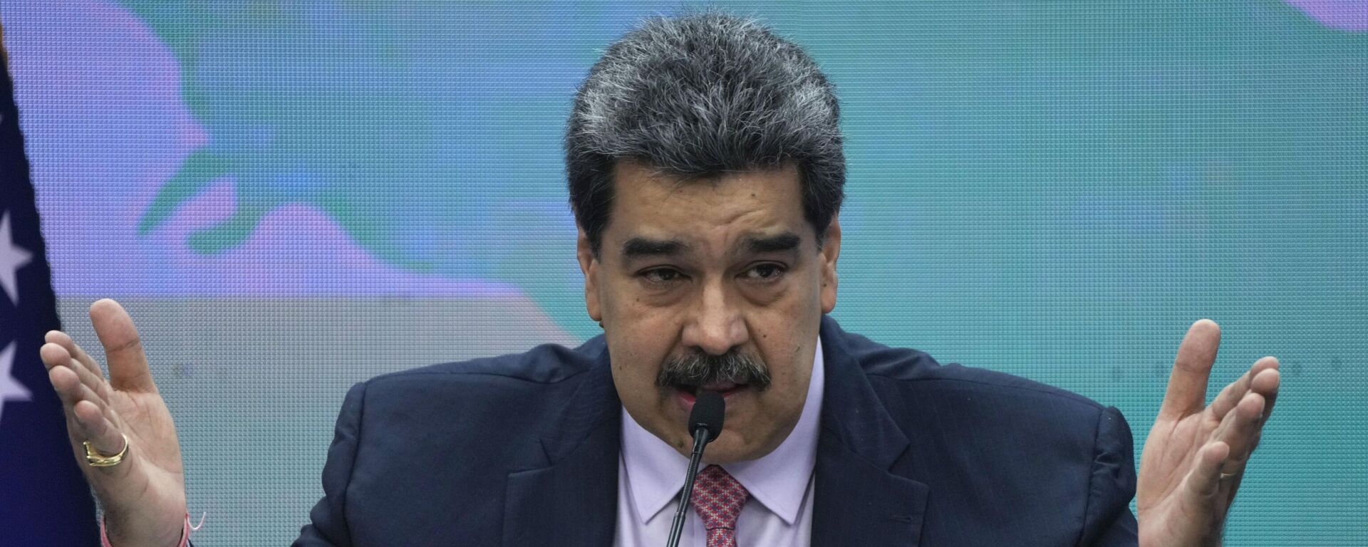 O presidente venezuelano, Nicolás Maduro, durante coletiva de imprensa no palácio presidencial de Miraflores, em Caracas, Venezuela, 30 de novembro de 2022 - Sputnik Brasil, 1920, 29.01.2024