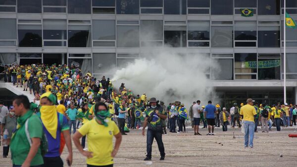 Bolsonaristas invadem o Congresso Nacional, na capital federal. Brasília (DF), 8 de janeiro de 2023 - Sputnik Brasil