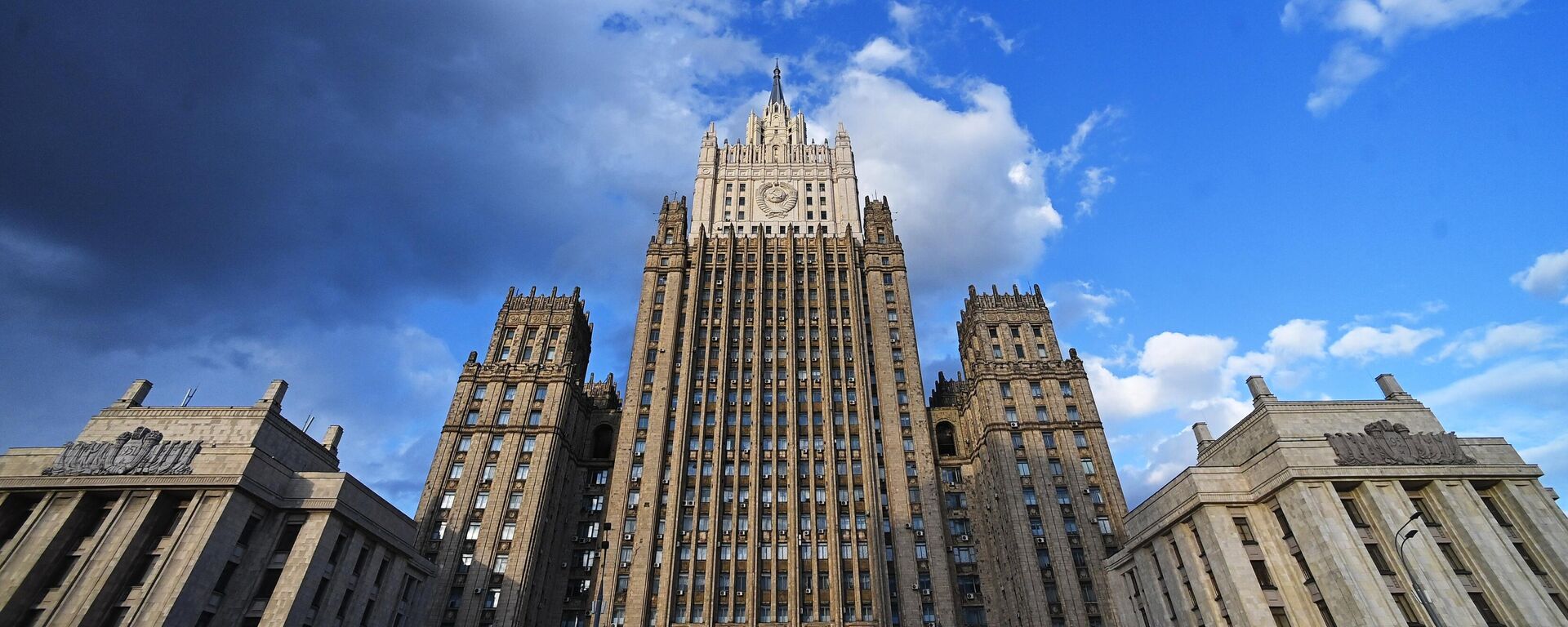 O edifício do Ministério das Relações Exteriores da Federação da Rússia em Moscou - Sputnik Brasil, 1920, 12.04.2023