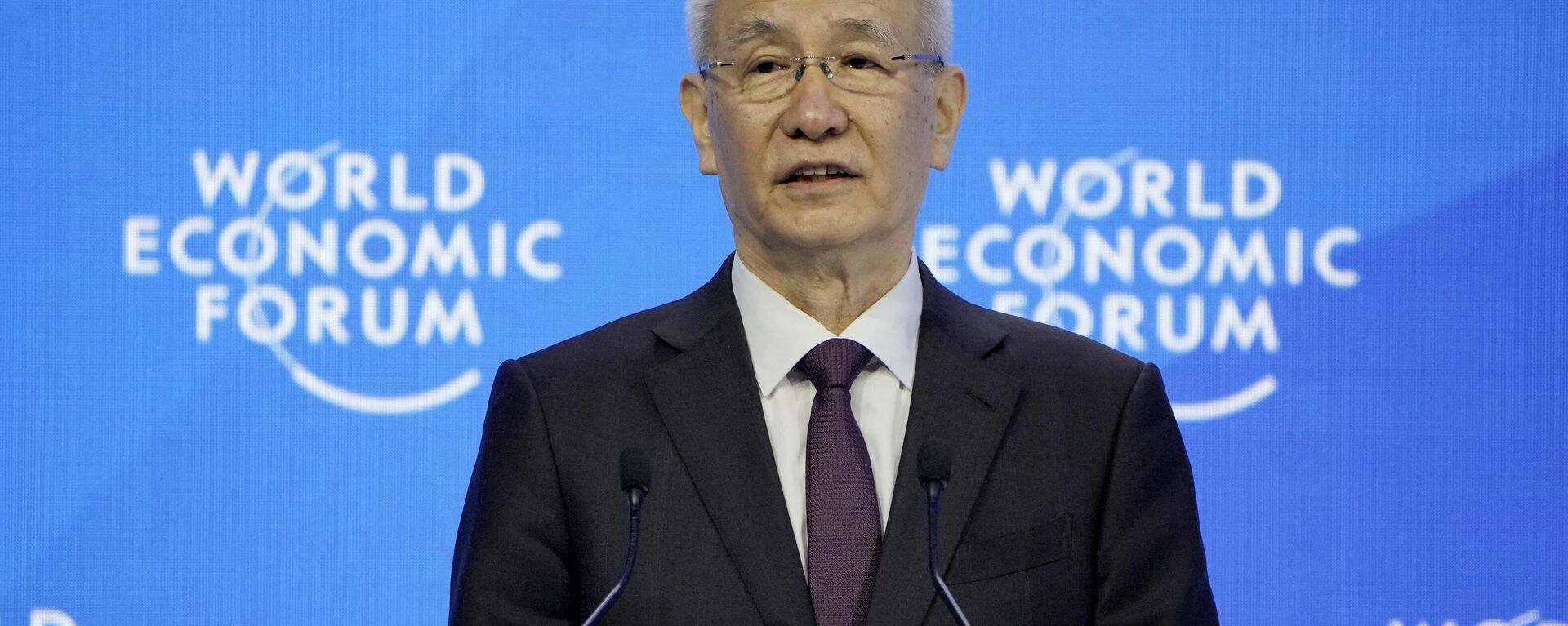 Liu He, vice-primeiro-ministro da China, discursa no Fórum Econômico Mundial em Davos, Suíça, 17 de janeiro de 2023 - Sputnik Brasil, 1920, 17.01.2023