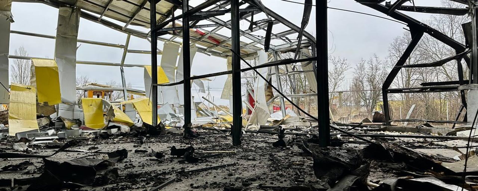 Granja destruída após o bombardeio das Forças Armadas da Ucrânia na região de Belgorod. Rússia, 18 de dezembro de 2022 - Sputnik Brasil, 1920, 27.03.2024