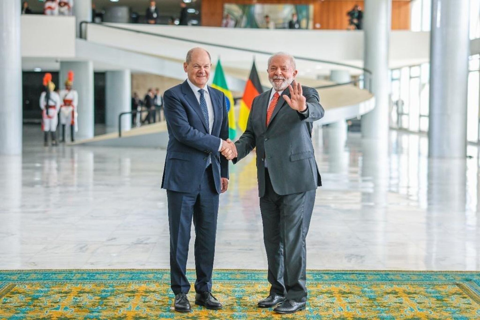 Presidente Luiz Inácio Lula da Silva (PT) se encontra com chanceler alemão Olaf Scholz em Brasília. 30 de janeiro de 2022 - Sputnik Brasil, 1920, 03.02.2023