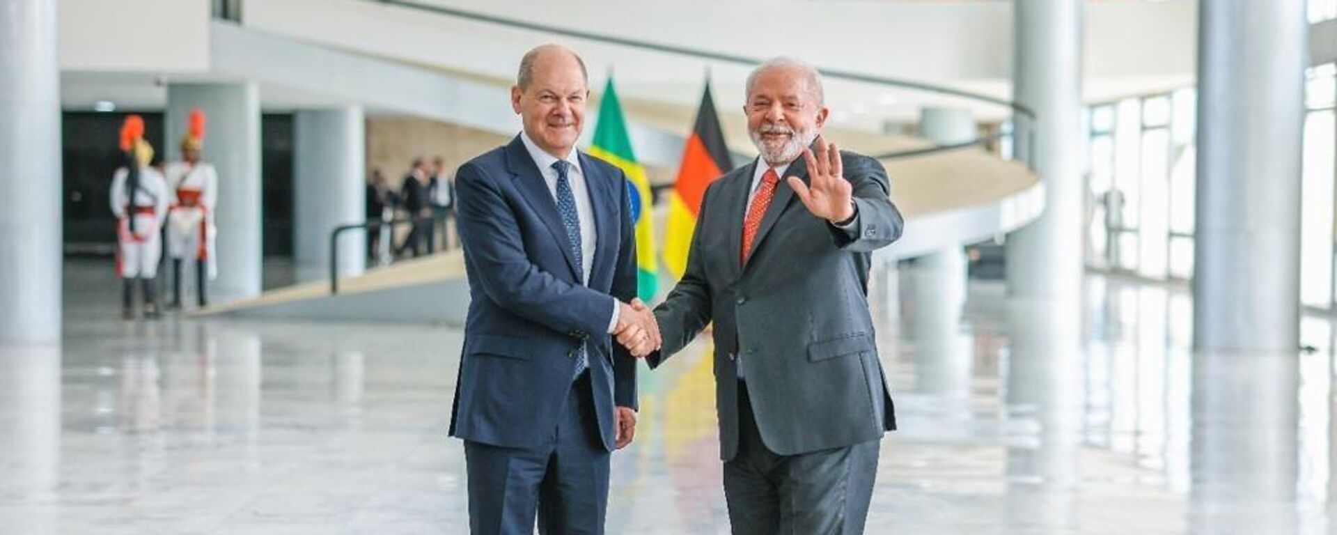 Presidente Luiz Inácio Lula da Silva (PT) se encontra com chanceler alemão Olaf Scholz em Brasília. 30 de janeiro de 2022 - Sputnik Brasil, 1920, 30.01.2023
