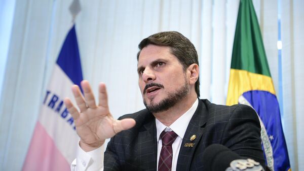 O senador Marcos do Val (Podemos-ES) participa de entrevista coletiva. Brasília (DF), 2 de fevereiro de 2023 - Sputnik Brasil