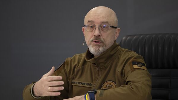 O ministro da Defesa ucraniano, Aleksei Reznikov, fala durante coletiva de imprensa em Kiev. Ucrânia, 5 de fevereiro de 2023 - Sputnik Brasil