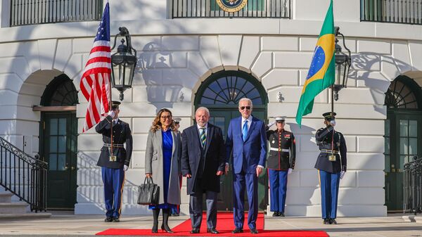 O presidente dos Estados Unidos, Joe Biden, recebeu o presidente do Brasil, Luiz Inácio Lula da Silva, na Casa Branca. Washington, 10 de fevereiro de 2023 - Sputnik Brasil