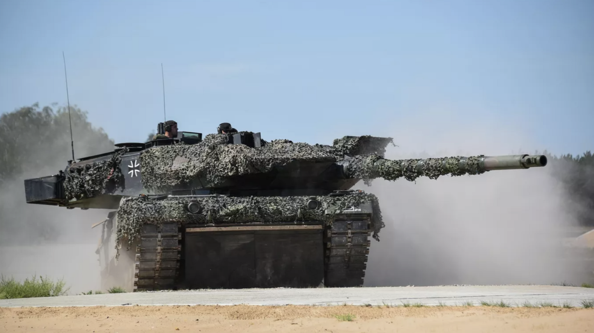 Por que nas Forças Armadas do Brasil não se diz TANK e sim