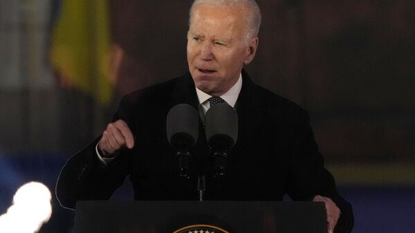 Presidente dos EUA, Joe Biden fala em Varsóvia, na Polônia, em 21 de fevereiro de 2023 - Sputnik Brasil