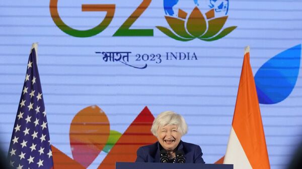 Janet Yellen, secretária do Tesouro dos EUA, durante encontro de líderes da economia do G20 em Bengaluru, na Índia, em 23 de fevereiro de 2023 - Sputnik Brasil