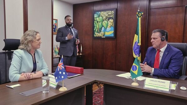 Audiência com a Embaixadora da Austrália no Brasil, Sophie Davies, e o ministro da Agricultura do Brasil, Carlos Fávaro, 8 de março de 2023 - Sputnik Brasil