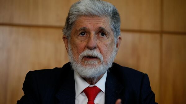 O ex-chanceler Celso Amorim fala com jornalistas em Brasília - Sputnik Brasil