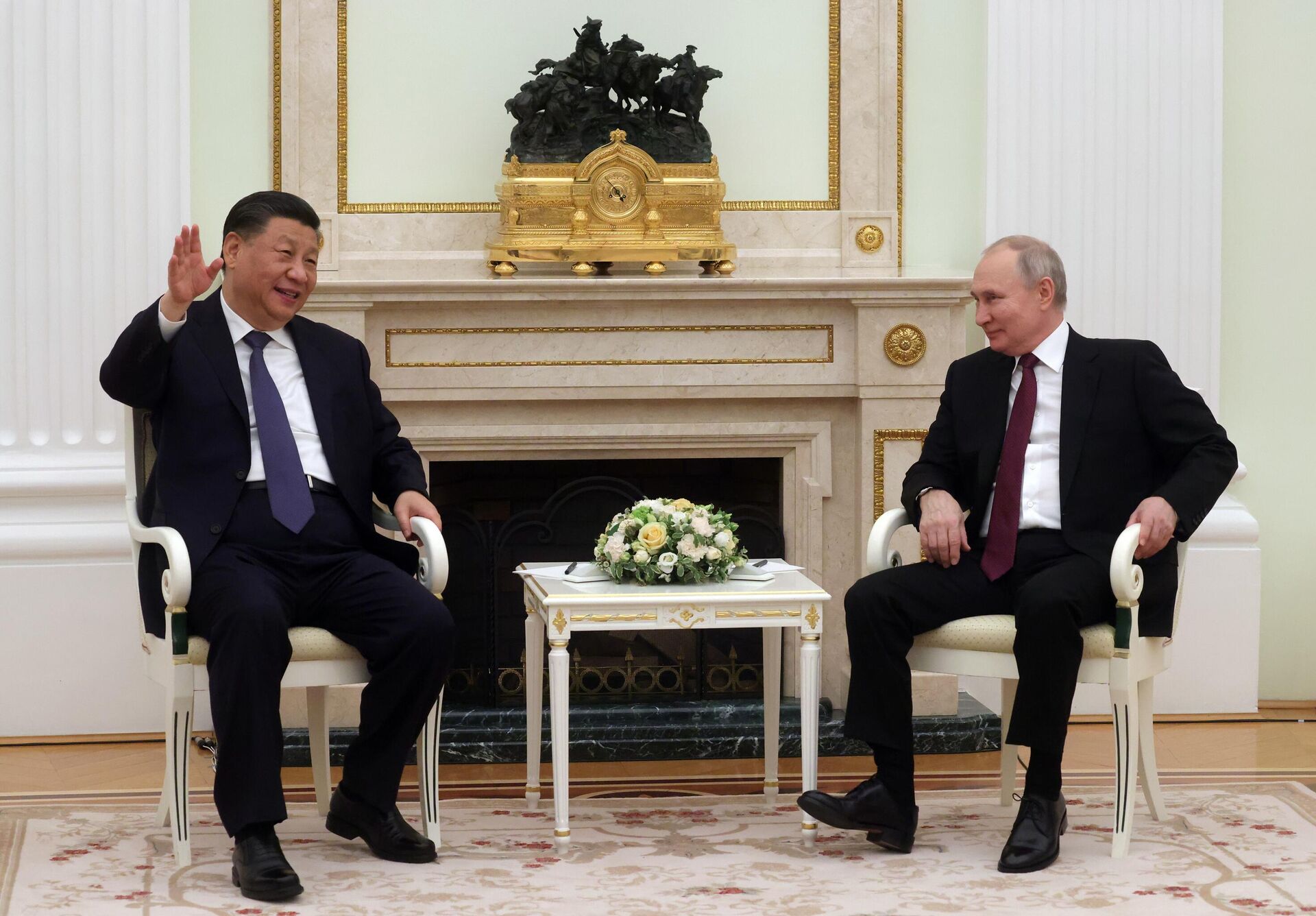 Putin e Xi conversam no Kremlin, 20 de março de 2023 - Sputnik Brasil, 1920, 20.03.2023